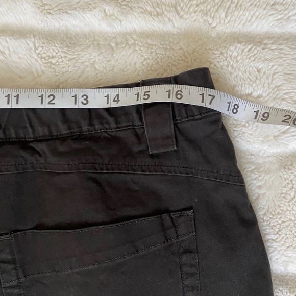 Duluth Trading Co Black Mini Skirt - Picture 8 of 9